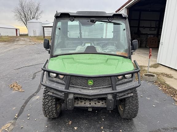 Image of John Deere XUV 835M Primary image