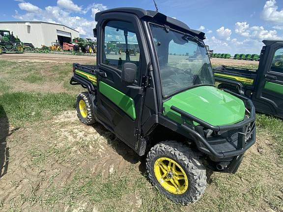 Image of John Deere XUV 835M equipment image 1