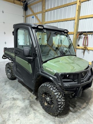 2023 John Deere XUV 835M Equipment Image0