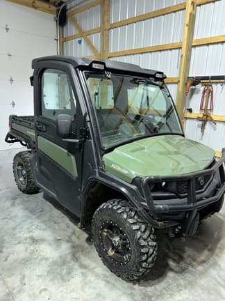Image of John Deere XUV 835M Primary image