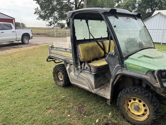 Image of John Deere XUV 835M equipment image 2