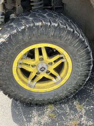 Image of John Deere XUV 835M equipment image 3