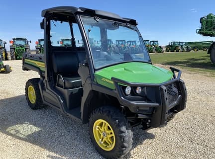 Image of John Deere XUV 835M equipment image 2