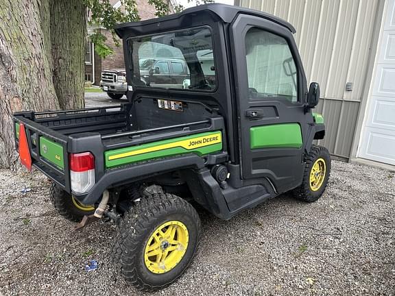 Image of John Deere XUV 835M equipment image 4