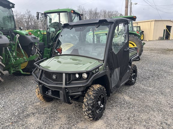Main image John Deere XUV 835M