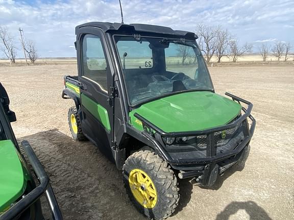 Image of John Deere XUV 835M equipment image 1