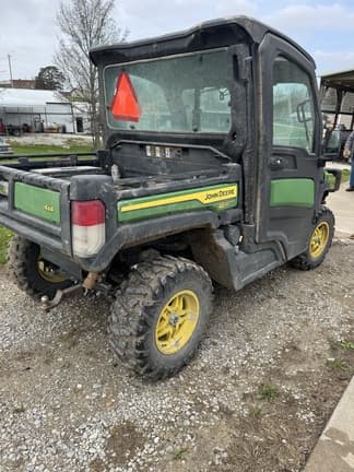 Image of John Deere XUV 835M equipment image 2