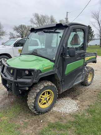 Image of John Deere XUV 835M Primary image