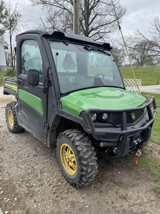 Image of John Deere XUV 835M equipment image 1