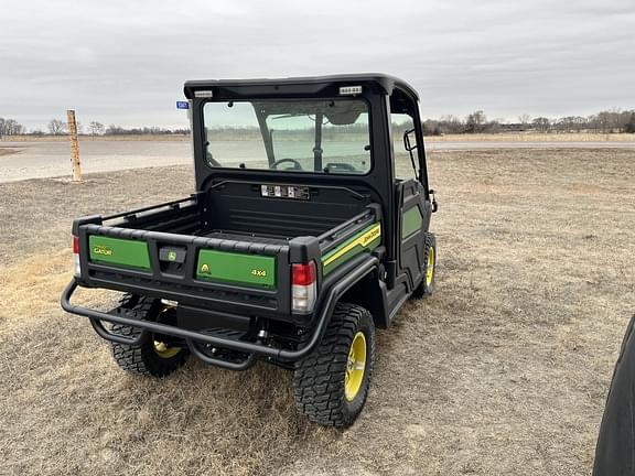 Image of John Deere XUV 835M equipment image 3