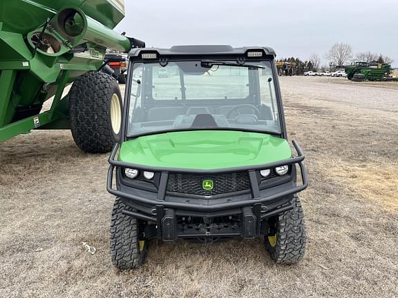 Image of John Deere XUV 835M equipment image 2