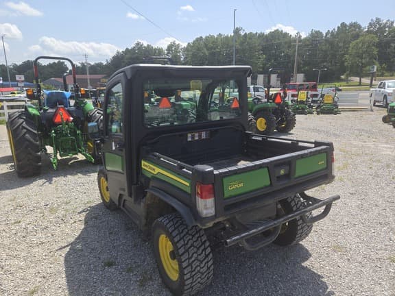 Image of John Deere XUV 835M equipment image 2