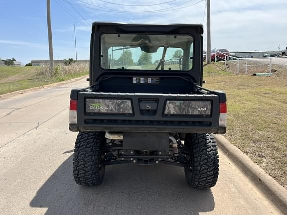 Image of John Deere XUV 835M equipment image 3