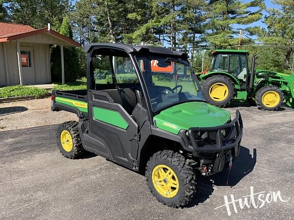 Image of John Deere XUV 835M Primary image