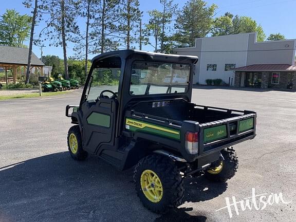 Image of John Deere XUV 835M equipment image 3