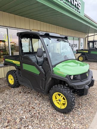 Image of John Deere XUV 835M equipment image 2