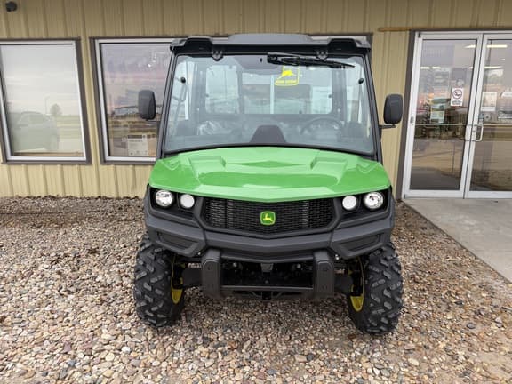 Image of John Deere XUV 835M equipment image 1