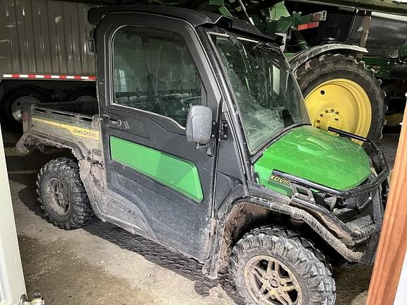 Image of John Deere XUV 835M equipment image 1