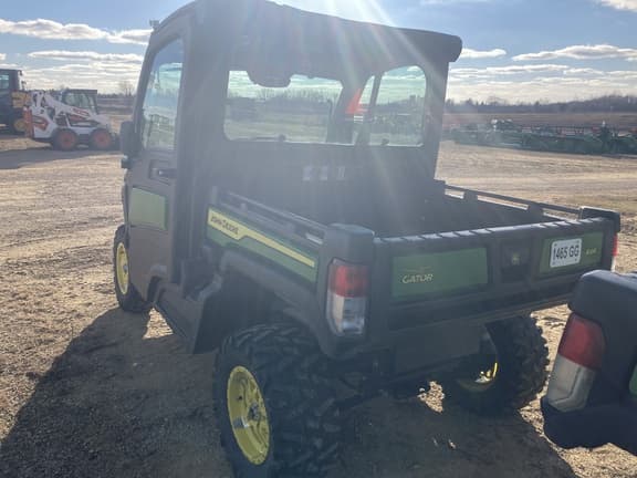 Image of John Deere XUV 835M equipment image 2