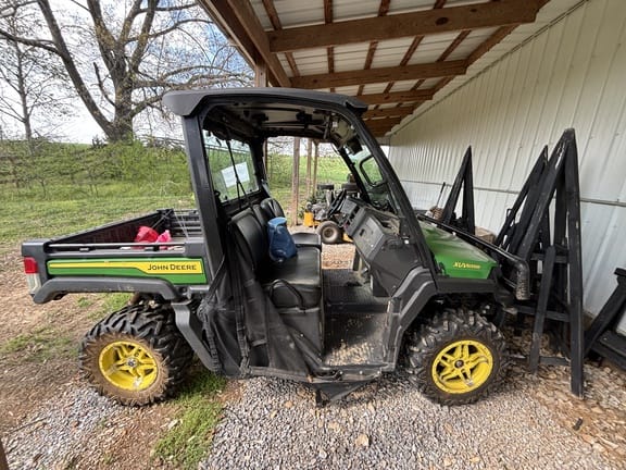 2023 John Deere XUV 835M Equipment Image0