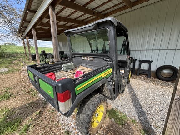 Image of John Deere XUV 835M equipment image 4
