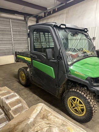 Main image John Deere XUV 835M