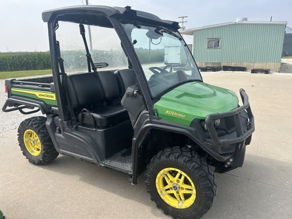 Image of John Deere XUV 835M equipment image 2