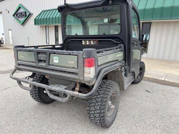 Image of John Deere XUV 835M equipment image 2