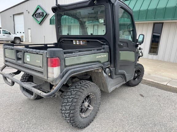 Image of John Deere XUV 835M equipment image 3