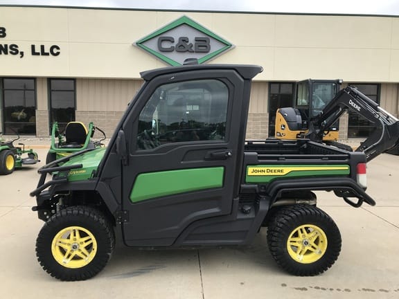 2023 John Deere XUV 835M Equipment Image0