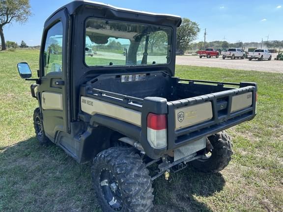 Image of John Deere XUV 835M Honor Edition equipment image 4