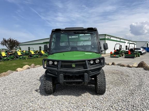 Image of John Deere XUV 835M equipment image 1