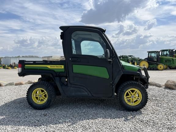 Image of John Deere XUV 835M equipment image 3