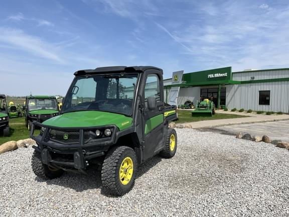 Image of John Deere XUV 835M Primary image