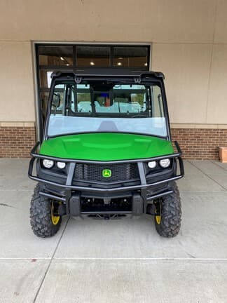Image of John Deere XUV 835M equipment image 1