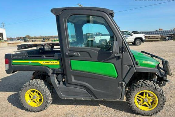 Image of John Deere XUV 835M Primary image