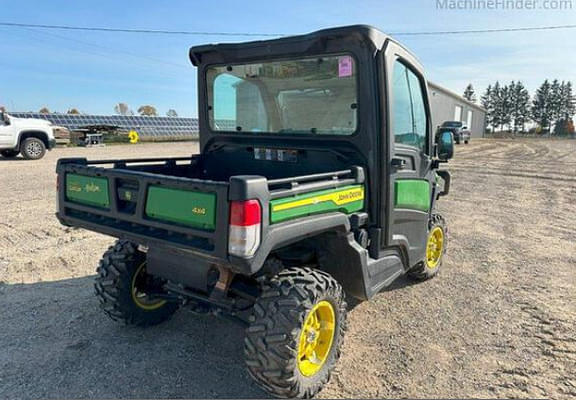 Image of John Deere XUV 835M equipment image 1