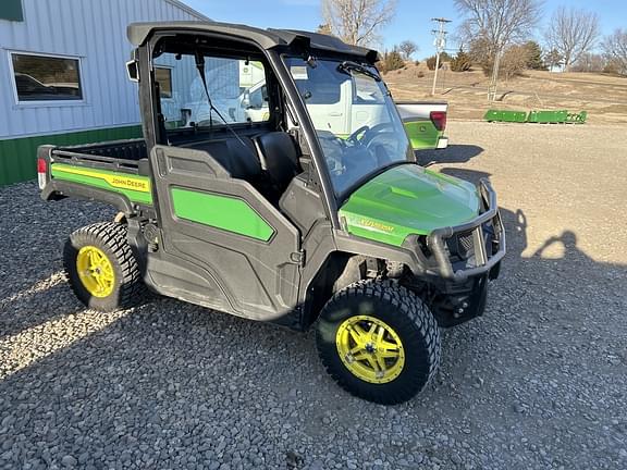 Image of John Deere XUV 835M equipment image 1