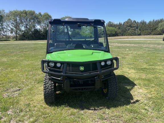 Image of John Deere XUV 835M equipment image 1