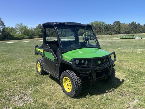 2023 John Deere XUV 835M Equipment Image0