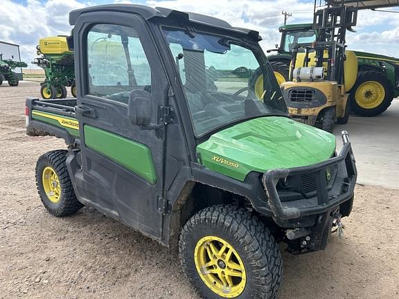 Image of John Deere XUV 835M equipment image 2