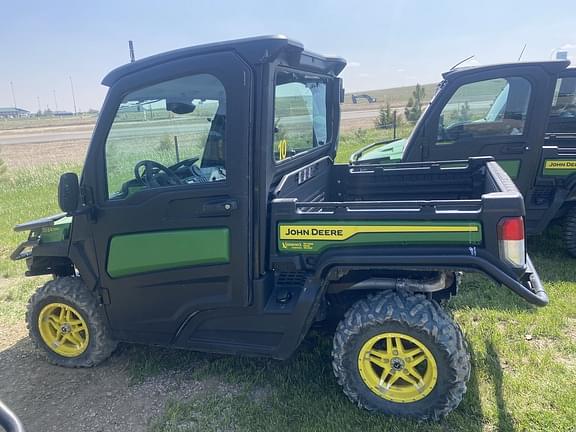 Image of John Deere XUV 835M Primary image