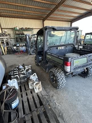 Image of John Deere XUV 835M equipment image 4