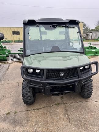 Image of John Deere XUV 835M equipment image 2