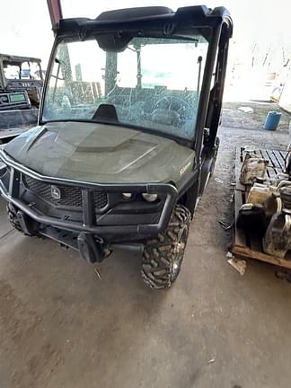 Image of John Deere XUV 835M equipment image 2