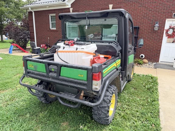 Image of John Deere XUV 835M equipment image 3