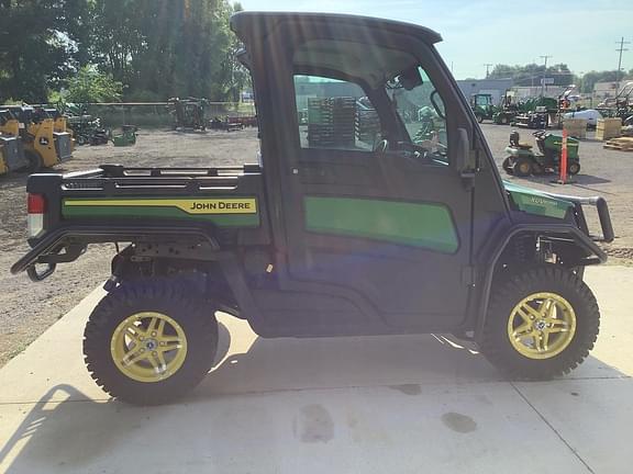 Image of John Deere XUV 835M equipment image 3