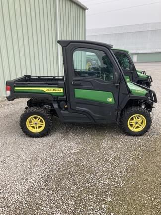 Main image John Deere XUV 835M