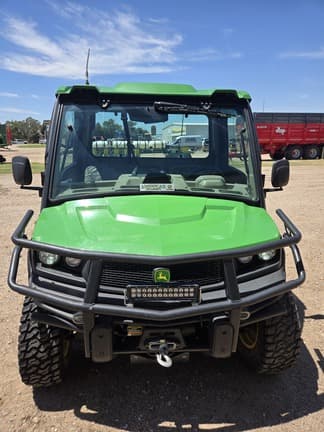 Image of John Deere XUV 835R equipment image 3