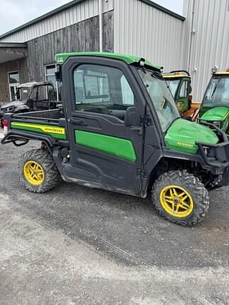 Image of John Deere XUV 835R Primary image